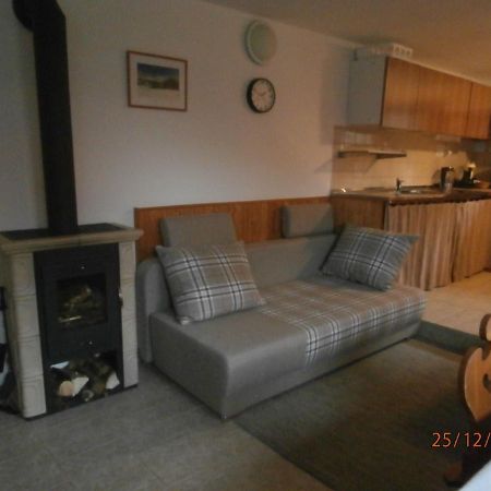 Apartman Aya ヤノフ・ナト・ニソウ エクステリア 写真