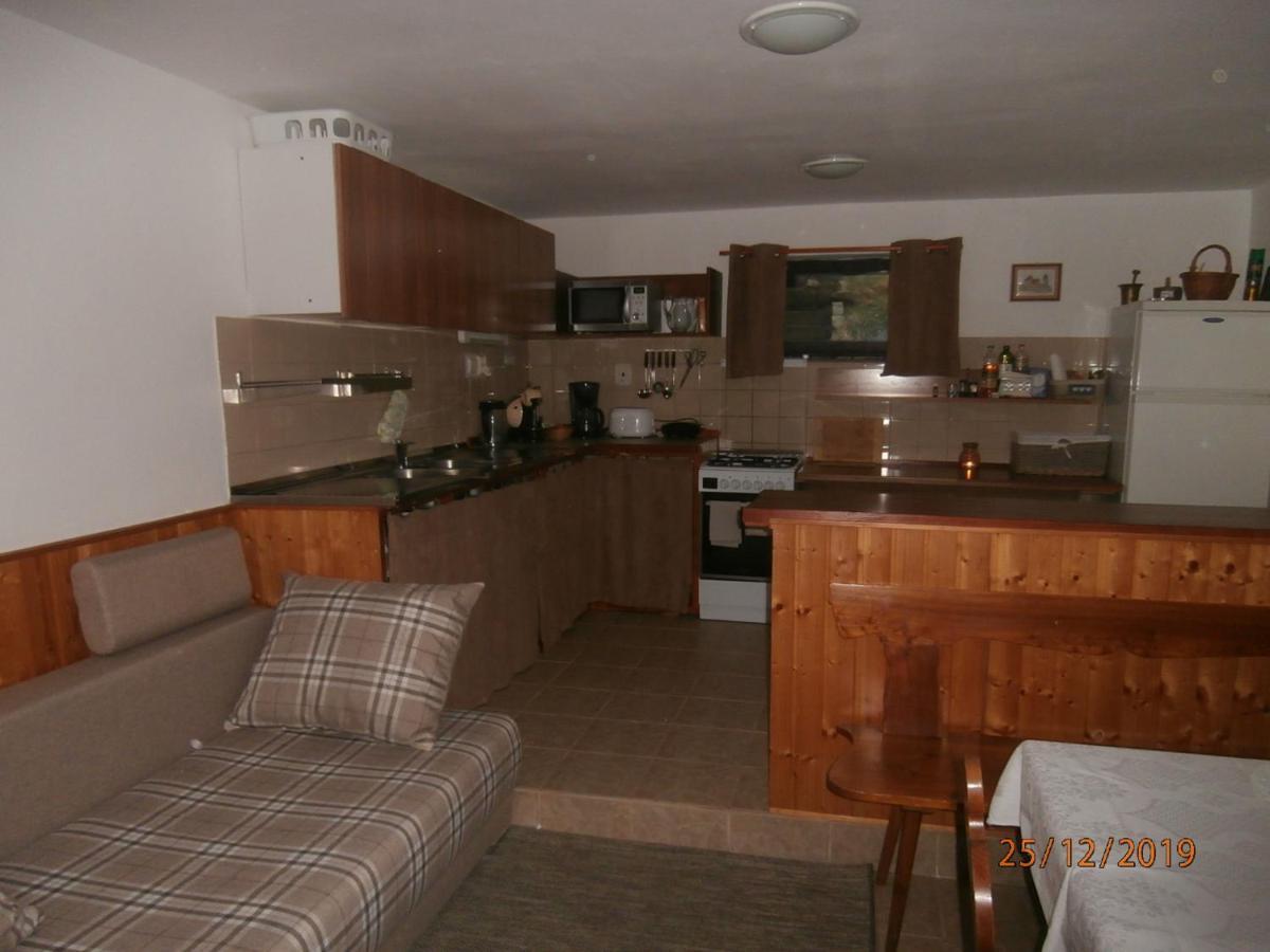 Apartman Aya ヤノフ・ナト・ニソウ エクステリア 写真