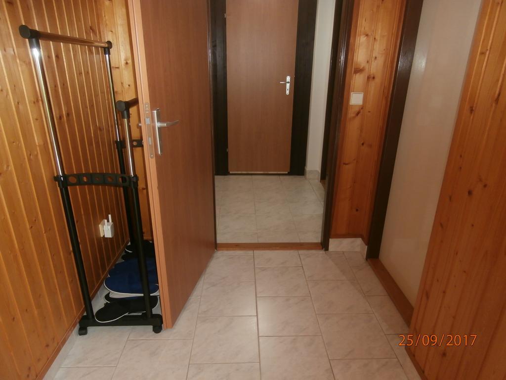 Apartman Aya ヤノフ・ナト・ニソウ エクステリア 写真