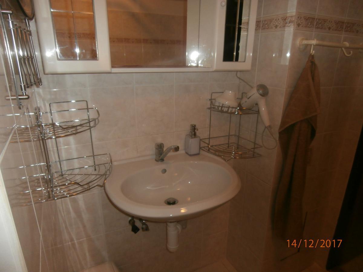 Apartman Aya ヤノフ・ナト・ニソウ エクステリア 写真
